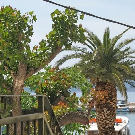 Apartment Mila Baska Voda