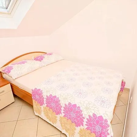 Mila Apartment *