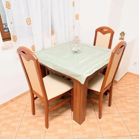 Mila Apartment Baska Voda